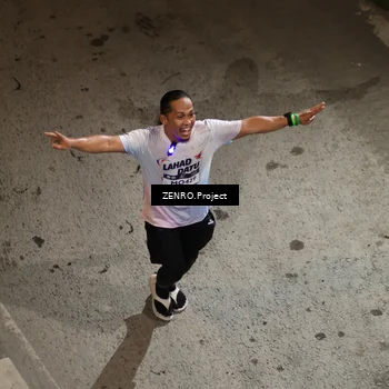 Runner Photo 7670796