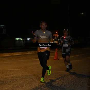 Runner Photo 7670799