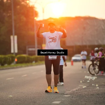 Runner Photo 7670800
