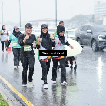 Runner Photo 7670808