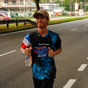 Runner Photo 7670811