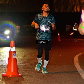 Runner Photo 7670814