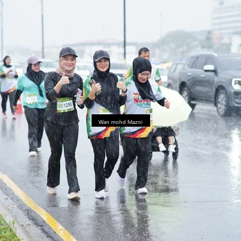 Runner Photo 7670817