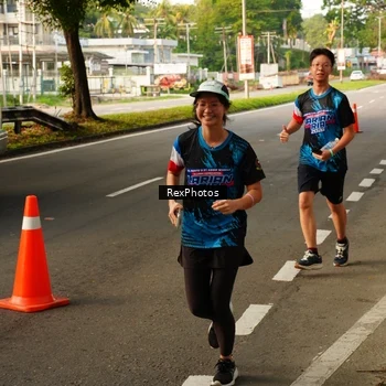Runner Photo 7670818