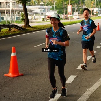 Runner Photo 7670819