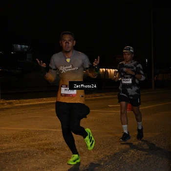 Runner Photo 7670831