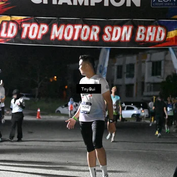 Runner Photo 7670833
