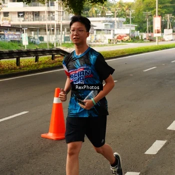 Runner Photo 7670840