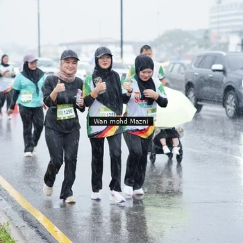 Runner Photo 7670843