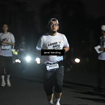 Runner Photo 7670845