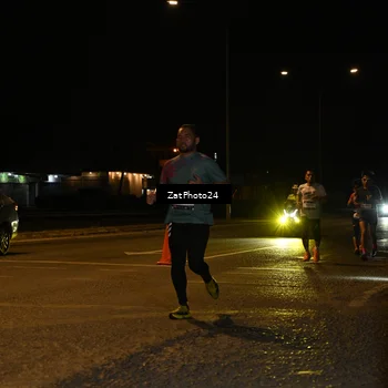 Runner Photo 7670856