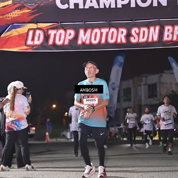 Runner Photo 7670861