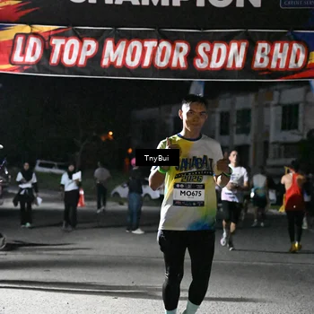 Runner Photo 7670869