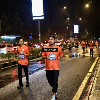 Runner Photo 7670872