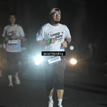 Runner Photo 7670876