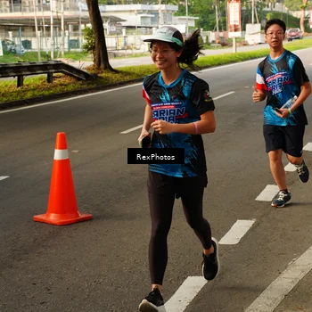 Runner Photo 7670877