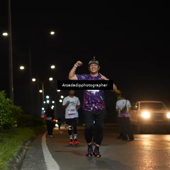 Runner Photo 7670879