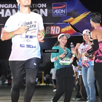 Runner Photo 7670899