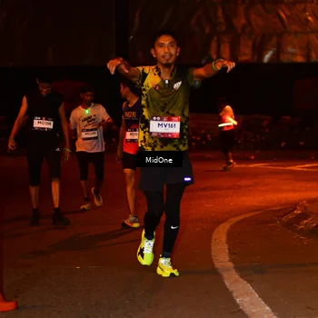 Runner Photo 7670906