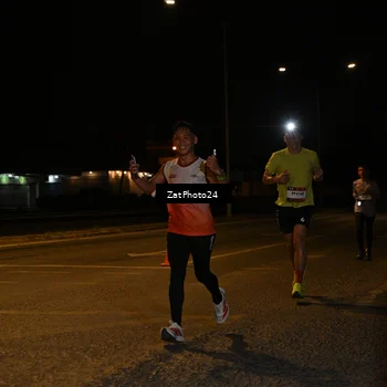 Runner Photo 7670907