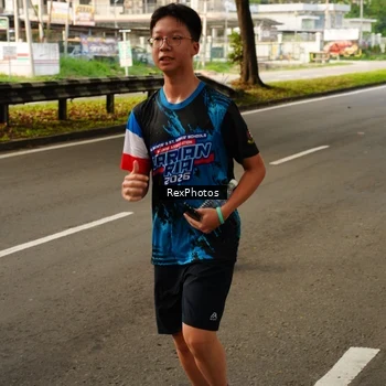 Runner Photo 7670911