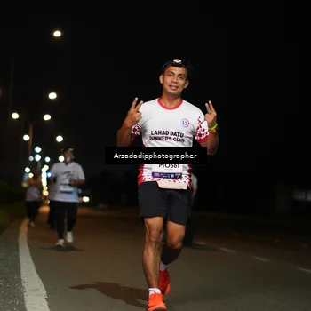 Runner Photo 7670922