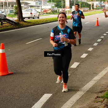 Runner Photo 7670925