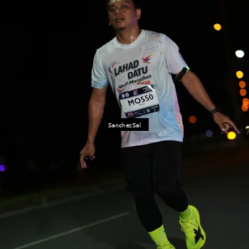 Runner Photo 7670928