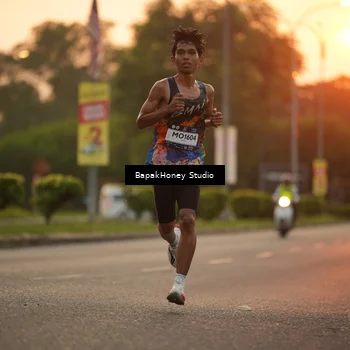 Runner Photo 7670945