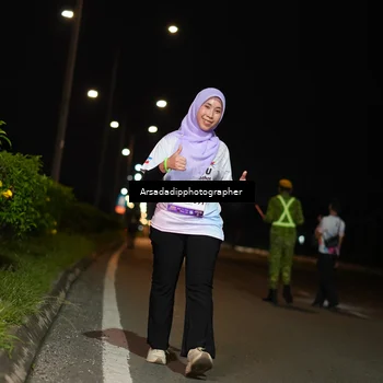 Runner Photo 7670951