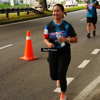 Runner Photo 7670953