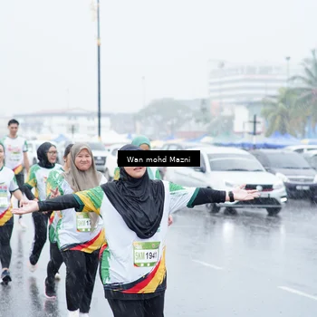 Runner Photo 7670954