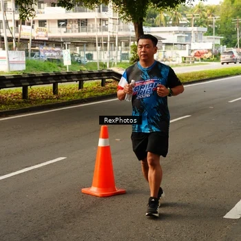 Runner Photo 7670958