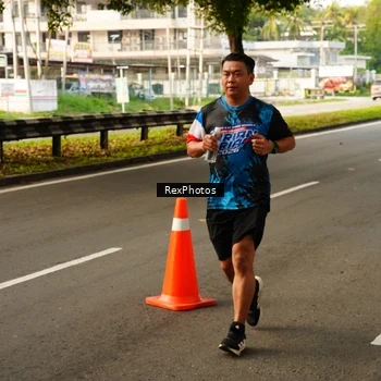Runner Photo 7670962