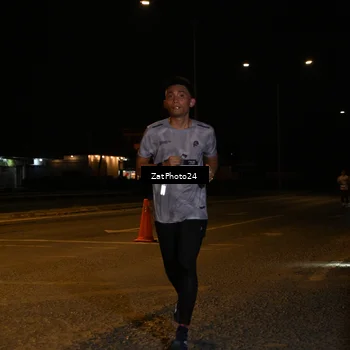 Runner Photo 7670966