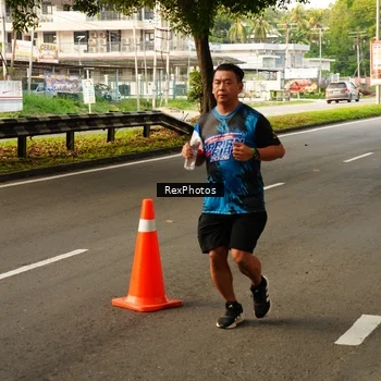 Runner Photo 7670968