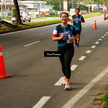 Runner Photo 7670975