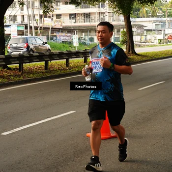 Runner Photo 7670978