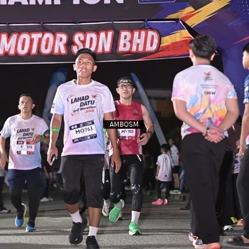 Runner Photo 7670984
