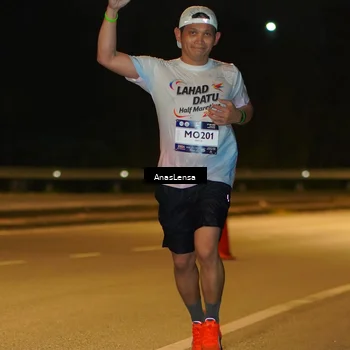 Runner Photo 7670986