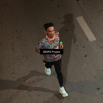 Runner Photo 7670993