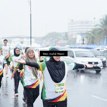 Runner Photo 7671025