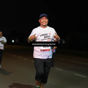 Runner Photo 7671032