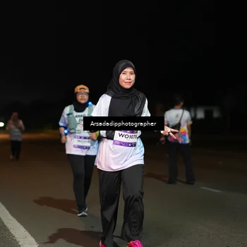 Runner Photo 7671033