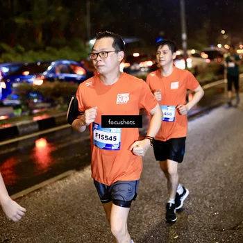 Runner Photo 7671035