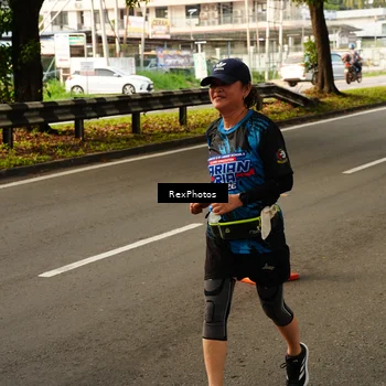 Runner Photo 7671038