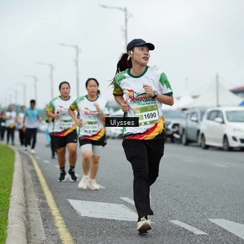 Runner Photo 7671039