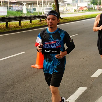 Runner Photo 7671040