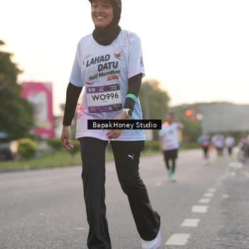 Runner Photo 7671044