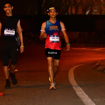 Runner Photo 7671048